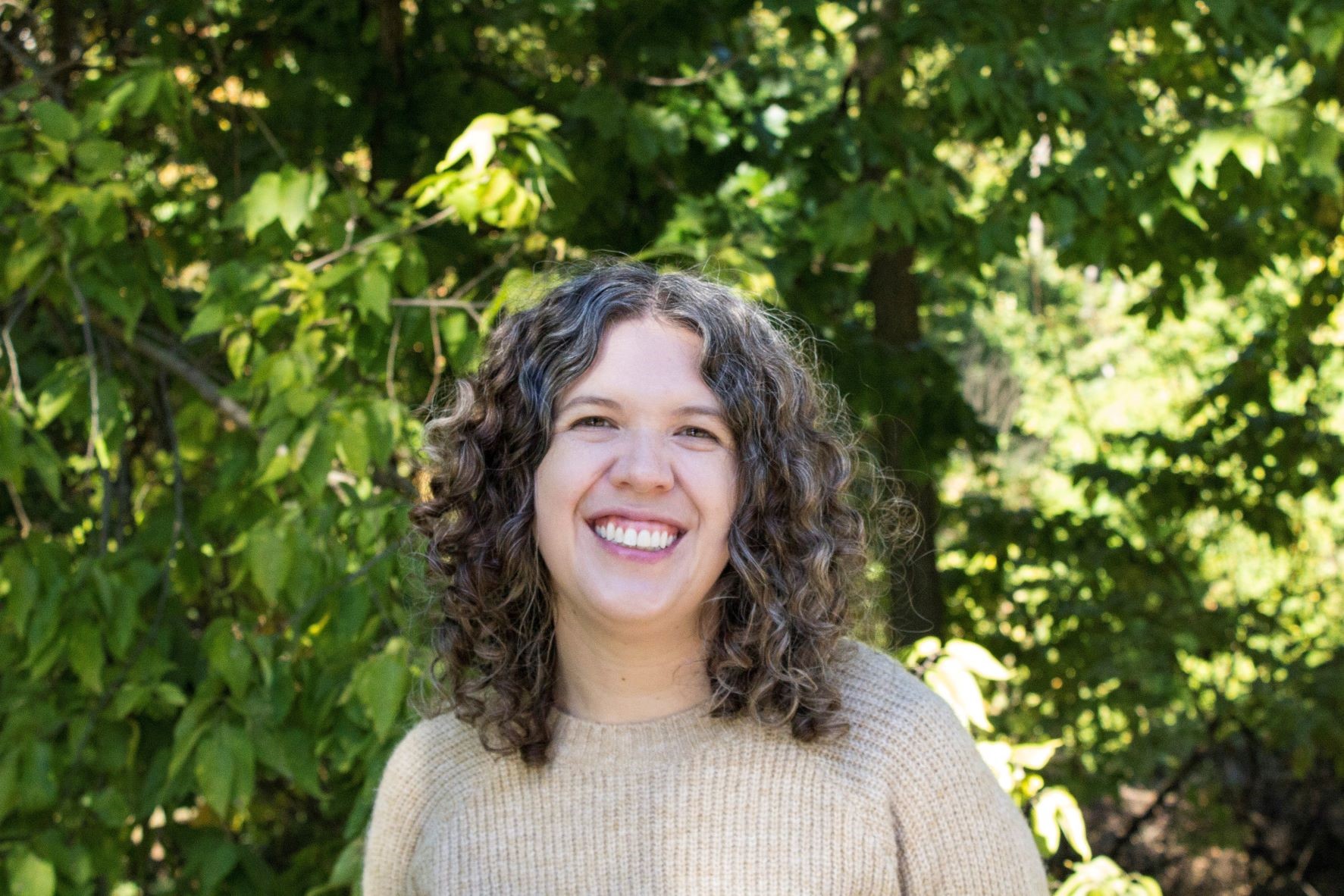 Headshot of Eira Tansey